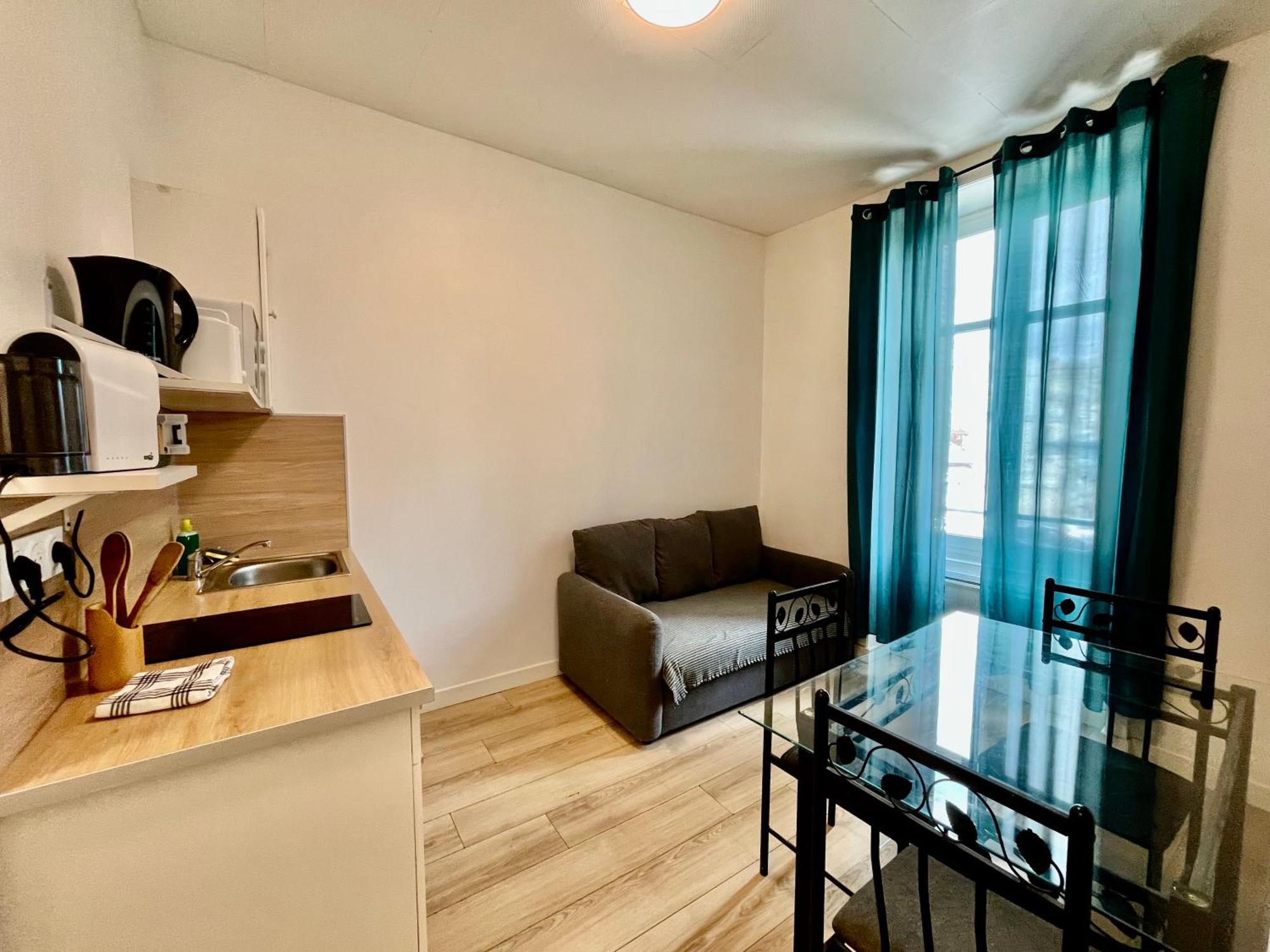 Appartement T2 Place Carnot -Dabnb Limoges Bagian luar foto